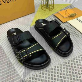 Picture of LV Slippers _SKU529978807792038